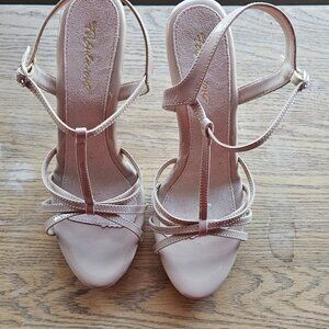 Pleaser Fabulicious 4 1/2 Inch Stiletto Heel T-Strap Platform Sandal BEIGE